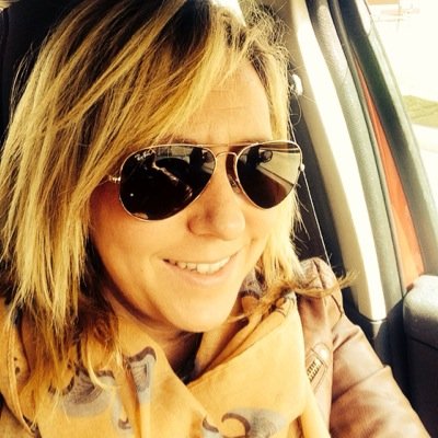 maregueiro's profile picture. Nacida en La Coruña, vivida en Salamanca y Madrid... de regreso a la metrópoli herculina-gallega. Profesional del campo Sales & Marketing.