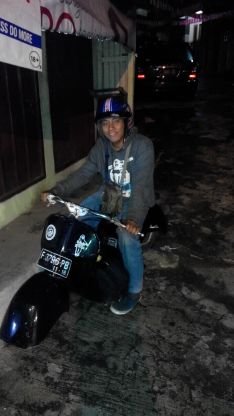 ZCasual's profile picture. Entah aku nanti jdi apa... entah aku jdi apasaja... asal... Kecil disuka & Muda terkenal... Tua kaya raya Mati masuk Surga!!!