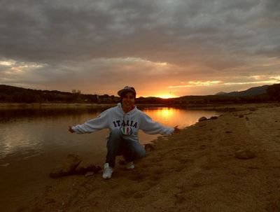 Elenacr95's profile picture. Técnica en sistemas microinformáticos y redes // Estudiante de Sistemas de telecomunicaciones e informáticos. // 95.