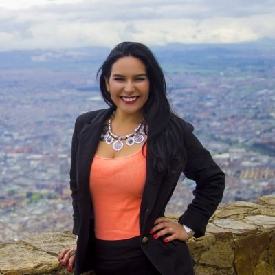 Periodista y productora de TV
 @sentirpositivo.