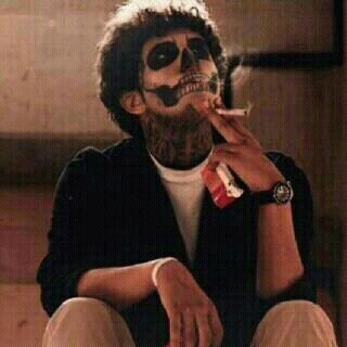 مغرد ساحر عفواً ساخر ^_^