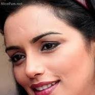 ShwetaMenonFC's profile picture. 