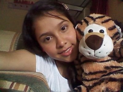 lucivelez22's profile picture. 