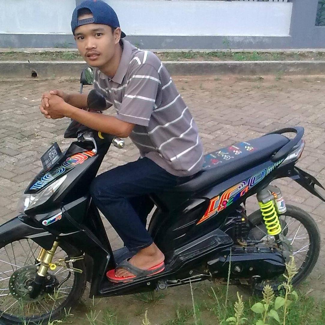 Rafif_WBZ's profile picture. Resti rahmawati