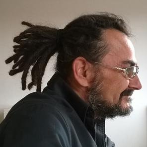 German/Italian, Web Designer, Gamer, Beta-Tester, Classical Pianist and Happy Father of One. #WordPress Enthusiast