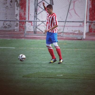 duarte5alex's profile picture. Jugador de la escuela del Atletico de Madrid. Larga vida a todos mis enemigos para que asi puedan ver mi gloria...   Andrea. 15.
