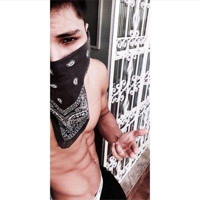 Sigam @jcsantt o garoto mais gato lindo da boca perfeita :* TE AMO!