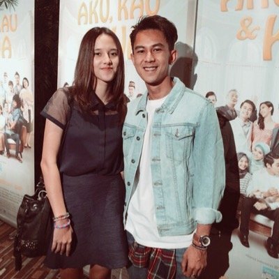 Dahlialic?all rights reserved. OFFICIAL FANSCLUB RESMI and followed by @dahliapoland Saksikan #GantengGantengSerigala setiap hari jam 19.30 hanya di SCTV