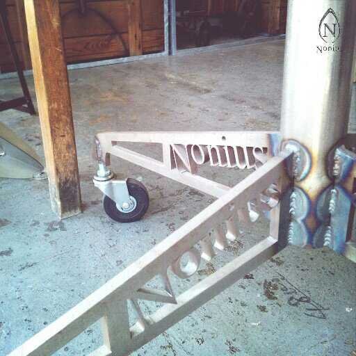 Nonius1224's profile picture. TOOPオリジナルプロダクトや、作家さんの作品、アンティークなどを販売しています。
Nonius独自の視点で選んだアイテムは、流行をおさえつつ、機能美と面白さが備わっています。
ものづくりの楽しさ、ものの価値の考え方を再確認できる場所を目指し、“本当にいいモノとは何か”を日々追求しています。