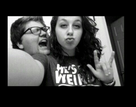 RYAN JACOB BALL♥♥ AMANDA JOHNSON♥♥ AARON IS THE SASSIEST PERSON EVER♥GWYENNE FURCHCES FOLLOWS MEE♥♥♥♥♥♥♥