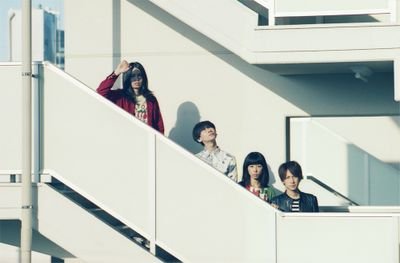 BAND Aの公式アカウント 2015.03.22(日)解散。2018.07.16(月)2度目の解散。今まで応援ありがとうございました。これからは各メンバーの個人的活動などを呟きます。BAND Aホームページは死にました。原コウヘイ(Vo/Gt) 岡愛子(Gt) 中島元良(Dr) 汐碇真也(Ba)