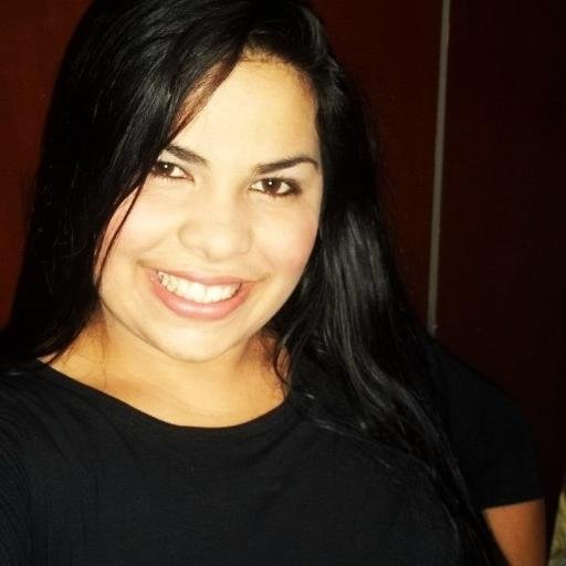 Casada com  @carvalhomilitar,26 anos, Acadêmica de Direito, Membro da Igreja Evangélica Assembléia de Deus Belém,....