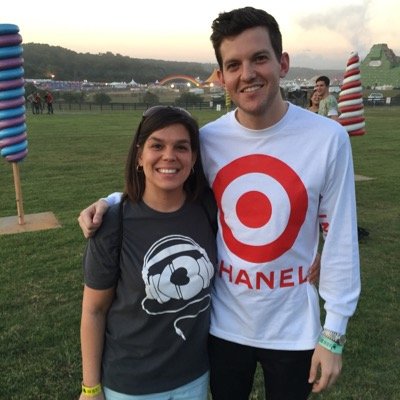 Music is the beat of my heart. Social Media Manager and Merchandising Coordinator at http://t.co/3GtZsyKrLU