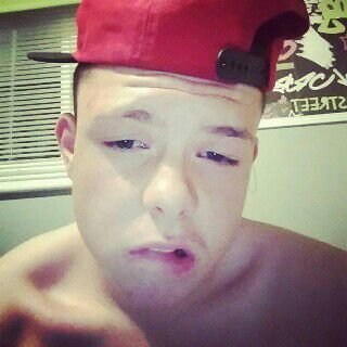 TheOnlyWassell's profile picture. In love with life
Love facts at its best
Dont hate, appreciate