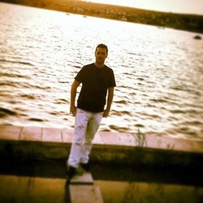 Hsuatcorumlu's profile picture. her ne olursan ol, ya olduğun gibi görün, ya göründüğün gibi ol. (Mevlana Celaleddin-i Rumi)