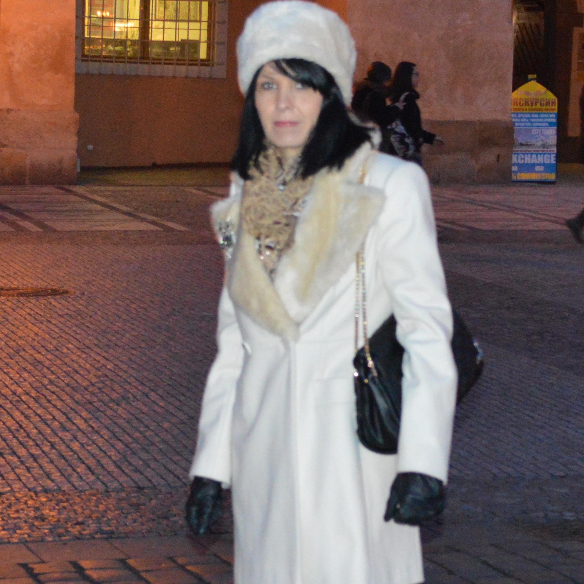 fizfaz1's profile picture. Love the finer things in life. Would love to do a little more modelling. Loves fashion and afternoon teas.Smile and make someone's day xx