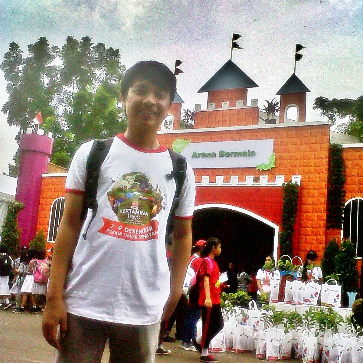 Official account twitter of Kaka' Rahmatullah | Hamba Allah SWT
  | Umat Nabi Muhammad Saw
 
  | Jama'ah Majelis Rasulullah Saw | Milanisti | Muse & Noah fans