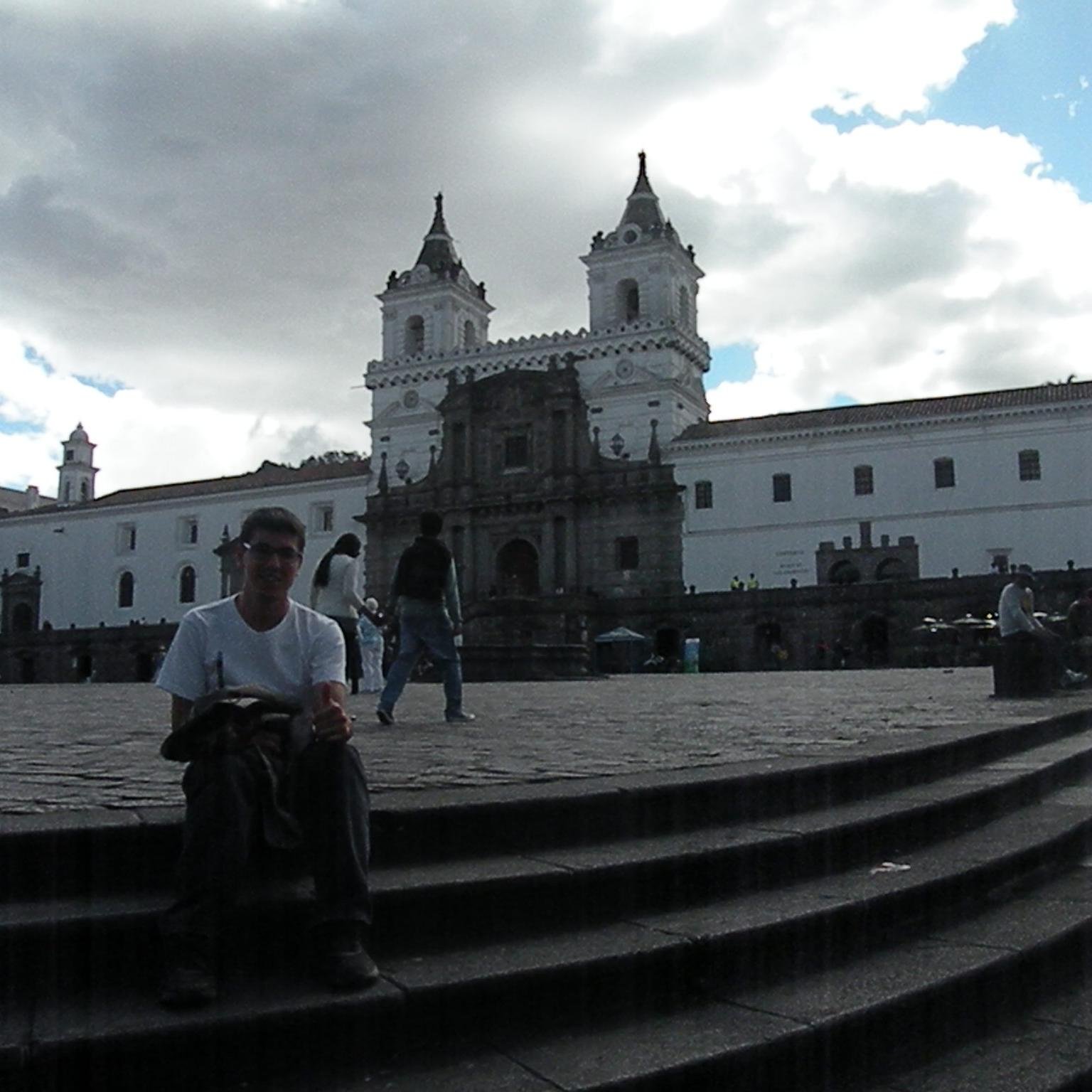 paolo591's profile picture. Soy una persona que espera conocer el mundo.
De Derecha. 
Si tú puedes yo también