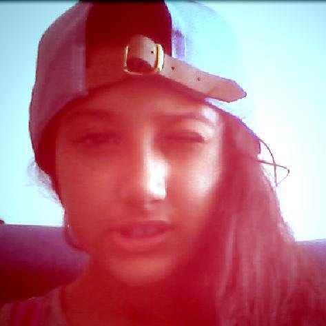 Fã de One Direction,Violetta, Luan Santana,1D,5H e Cimorelli!! Amo os meus amigos e a minha família.  Estudante da E.E.E.F.P Dinah Néri Pereira