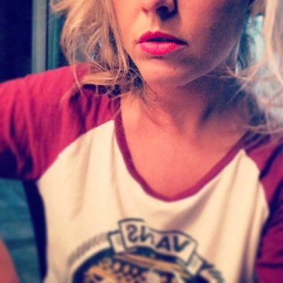 Lhistrionique's profile picture. J'suis instable psychologiquement. Mesadaptée sociale. Instagram: jesuslmessie