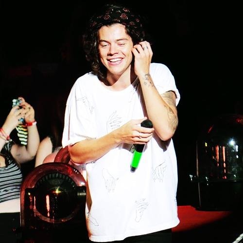 fvedirection's profile picture. 5 Seconds Of Summer and One Direction Vine's and Gif's♡