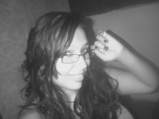 Amo a la humanidad, lo que me revienta es la gente. Leo, luego existo|| Buenas lecturas y buena música \m/ ...indispensables para enriquecer el alma.