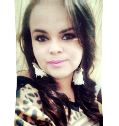 A garotinha de cabelos escuros que sabee muito beem o que quer'!!! Complicαdα e nαdα perfeitinhα •http://t.co/QNXc9NaWIo