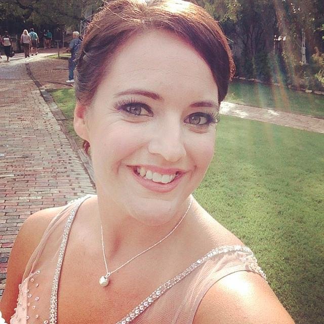 Wife. Marketing pro. Photographer. Athlete. Sports nut. Lover of all things coffee, vodka and sarcasm