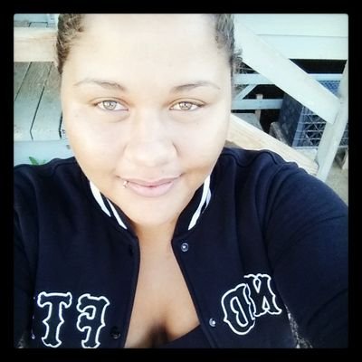 Hawaiian
20 years young 
 allergic to the bullshit 
September 14
♍ Virgo baby 
Taken