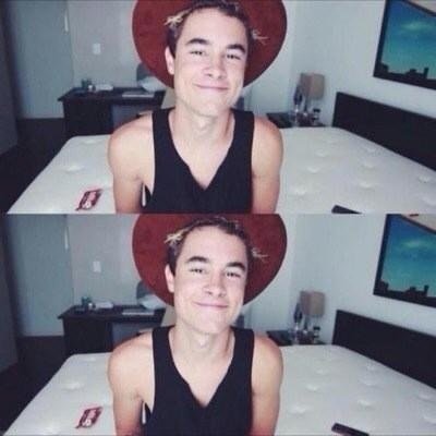Free follow from @Edel_1D :)