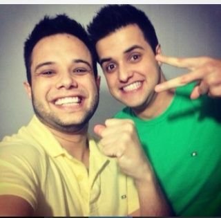 O que eu sinto por vocês, nem o tempo pode apagar ❤ Desde: 27/10/12   Seguiram: 01/11/12