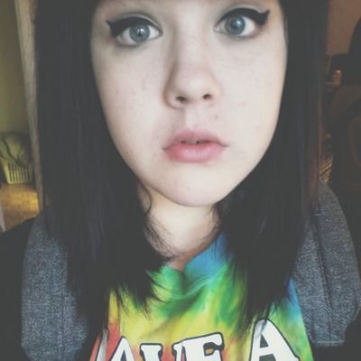 chain smoker - 16 - twenty one pilots - weed - pizza