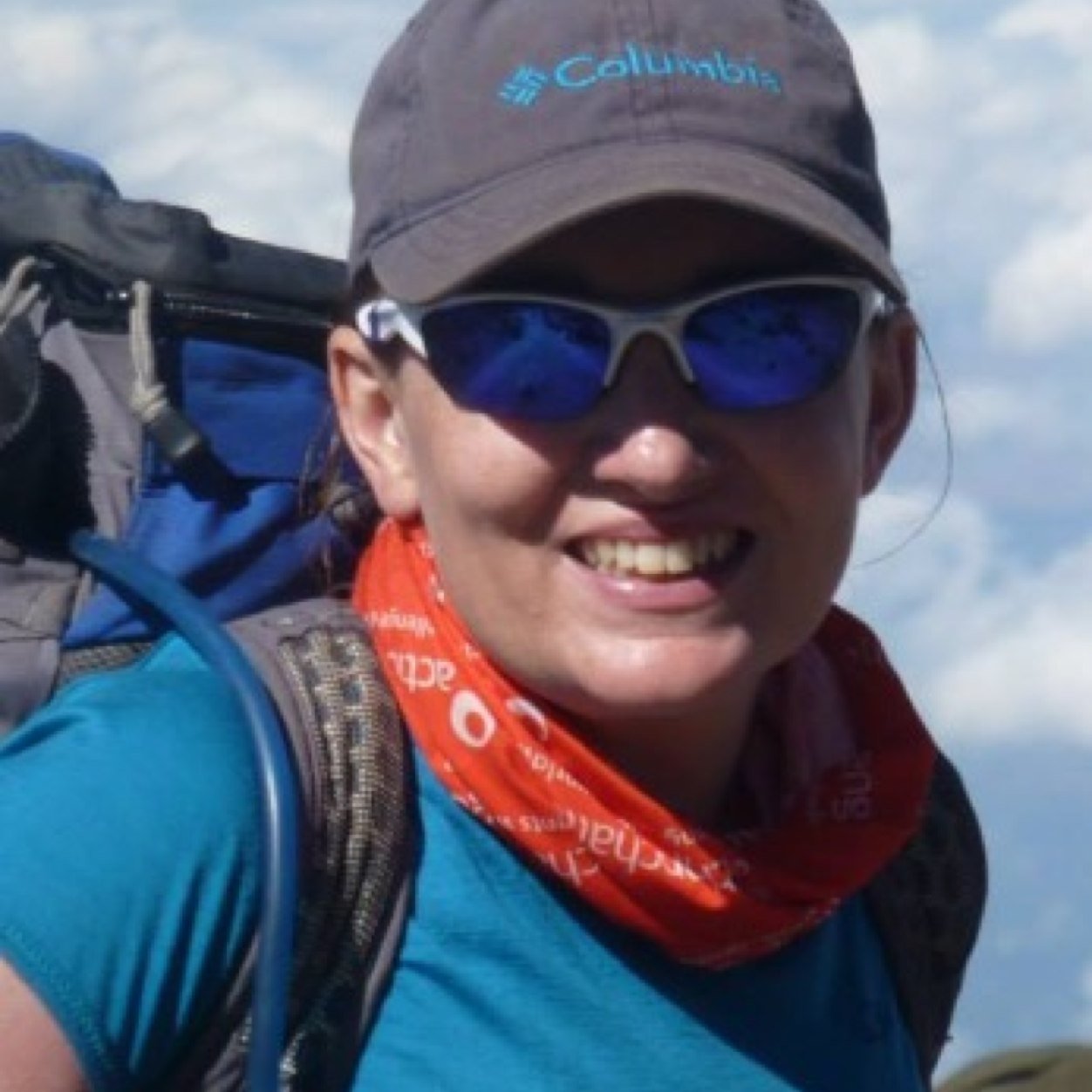 loves family and friends. marathontraining, hiking up lakelandfells + munroes, skiing+ road bilking