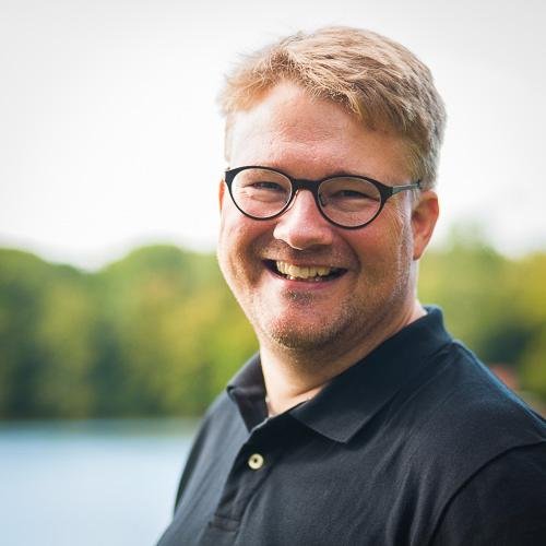 Fotograf für Hochzeiten und Unternehmen. Motorradfahrer, Modellbahner (in Pause).