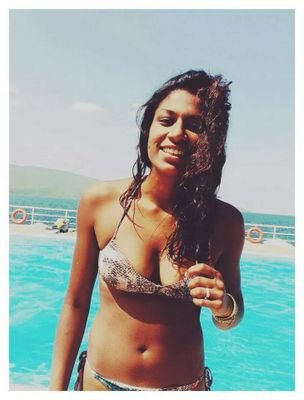 mommessin1998's profile picture. 