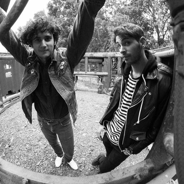Rock Punk´n Roll duo. Santiago, Chile http://t.co/sDvfkURveS
