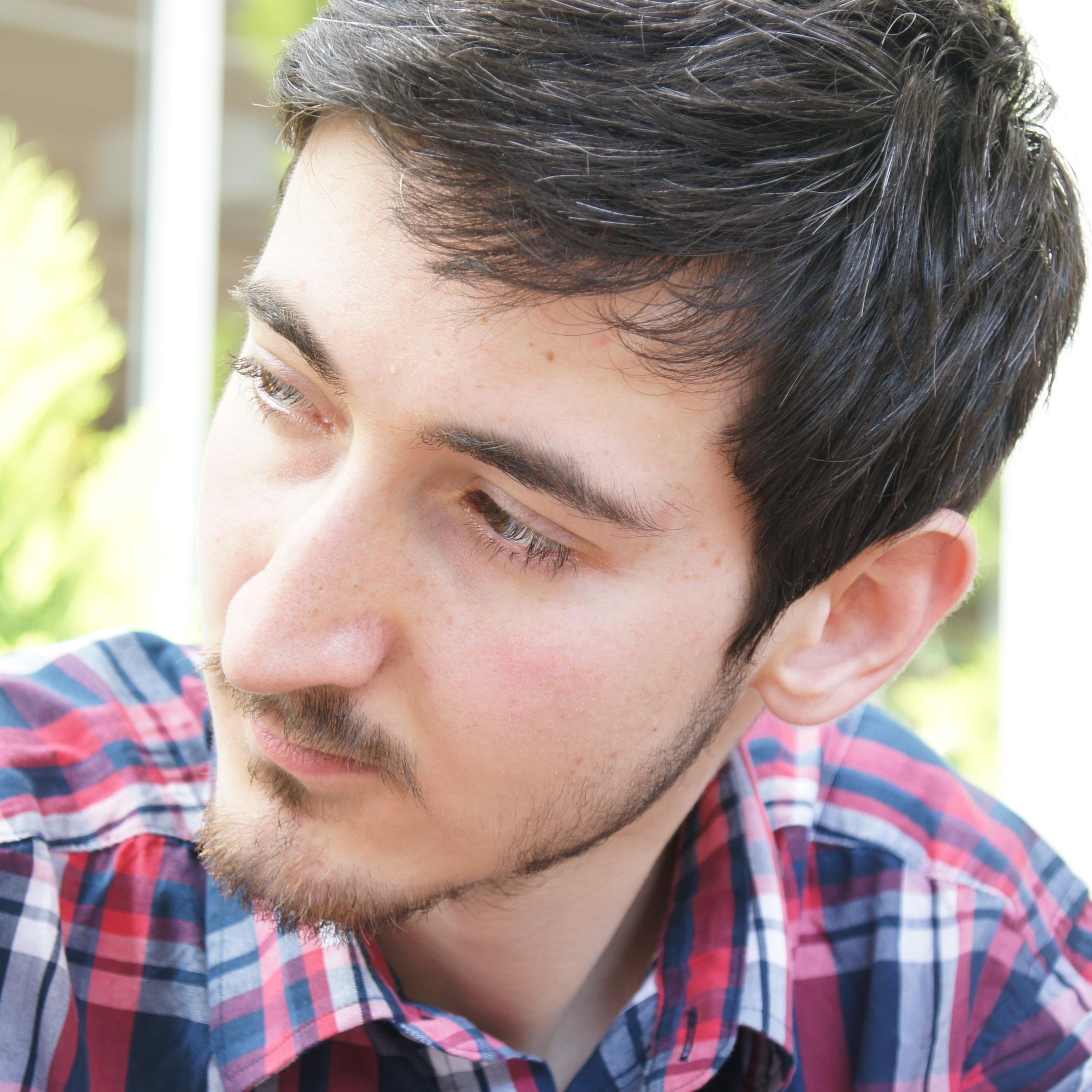 tugrulytgn's profile picture. Software Engineer