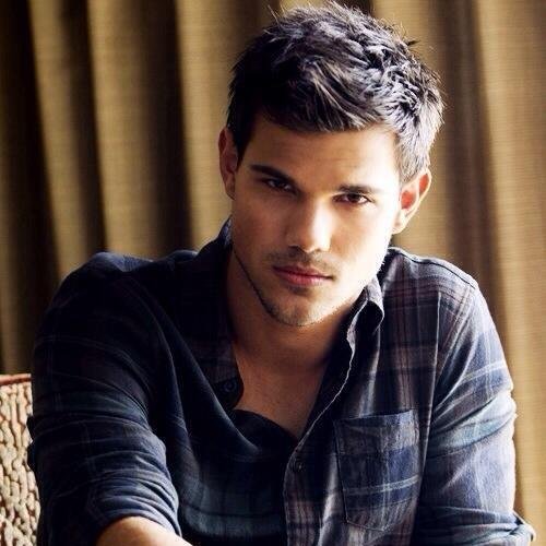 JacobblackJake's profile picture. @MagicHecate @PietroMilicent