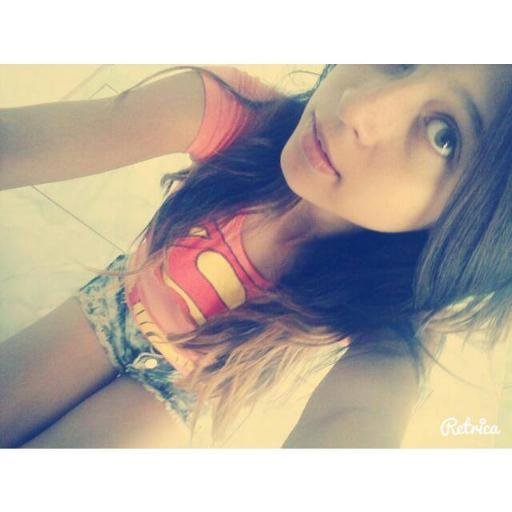 ♥Eu apenas te amo no presente do indicativo!  ♪ ♪
sigo de volta ♪