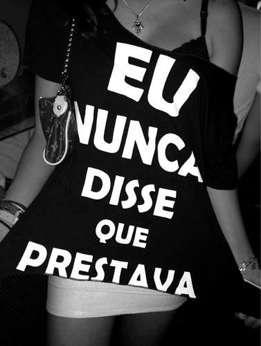 Tenho medos bobos e coragens absurdas...