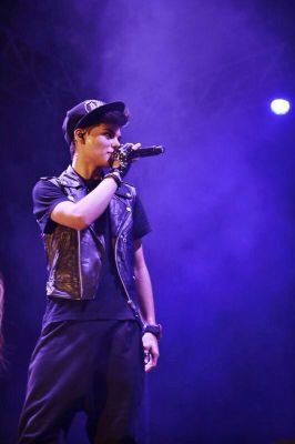 sigeme y te sigo♩Fans Mexicanas y Toluqueñas Fans de todo el mundo please siguenos