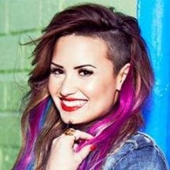 Já parou para pensar em quantas lágrimas vc derramou por alguém q ñ merecia nem um sorriso?