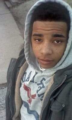 expect greatness...18 years young trying to figure life out one day at a time...handsome ass light skin fowlow me i will follow back..follow me on da gram shawn