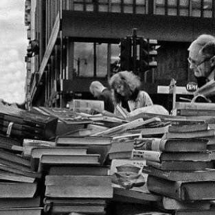 _BookMafia_'s profile picture. BOOKS ARE DOPE. BE WISE. #BookMafia- An exclusive bookstore on Amazon. We love our fam- use these codes 4 FREE SHIPPING for a year! - (BMF36524)AND (WISELOVE)