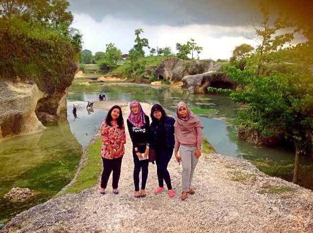 // It seems I’m losing something deep inside of me.//management undip'10