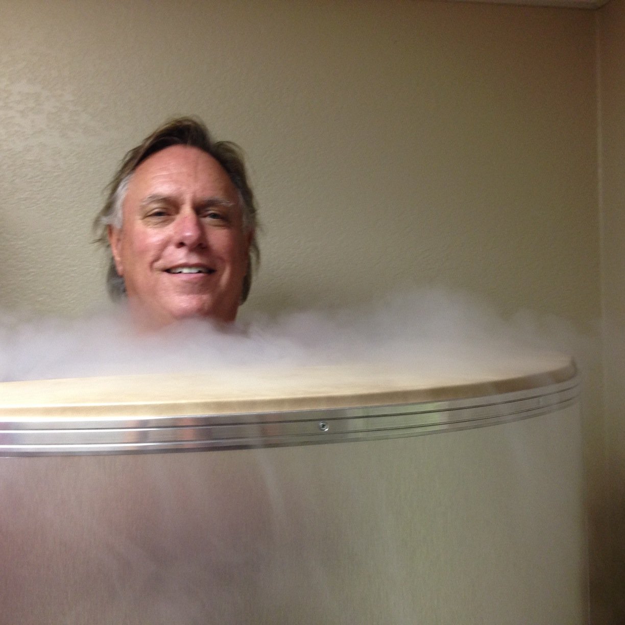 love to Make Americans Feel Great Again by helping people #getinthecryozone. Cryo therapy boosts your immune system so Cali said we non essential! buy liquor!