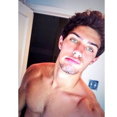 NoahParkerRP's profile picture. .
