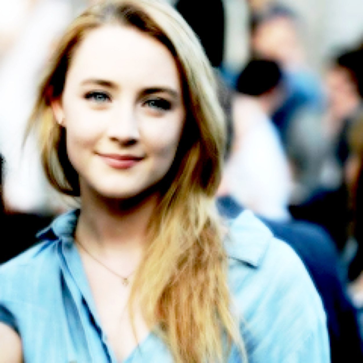 ||17||«She is of the human resistance on Earth when the invading souls came»{Strong human} {¿Wanderer? ¿Where are you?}