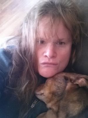 my name is brooke west I have 4 amazing children and an amazing husband I also have 6 furry children 2 slitheries