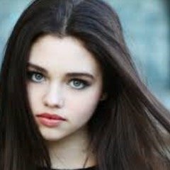 I love candy apples, cotton candy, and I am a sweet girl, with a lot of emotions. Charlie King is my favorite singer, and my inspiration.
